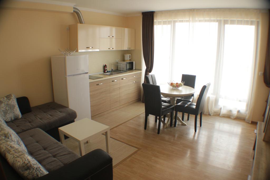 Aparthotel Aria Complex Sveti Vlas Pokoj fotografie